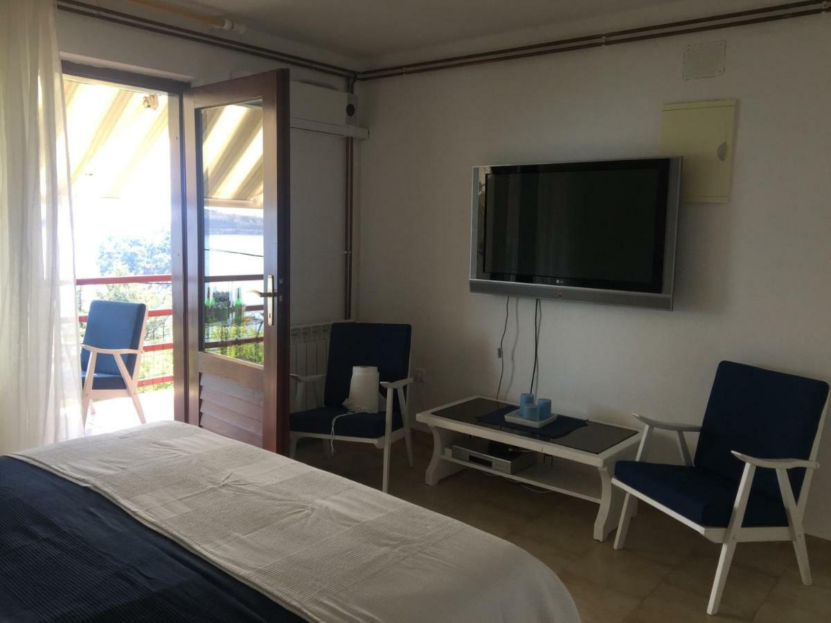 Apartman Cvenkica Omišalj Buitenkant foto