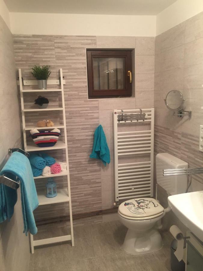 Apartman Cvenkica Omišalj Buitenkant foto
