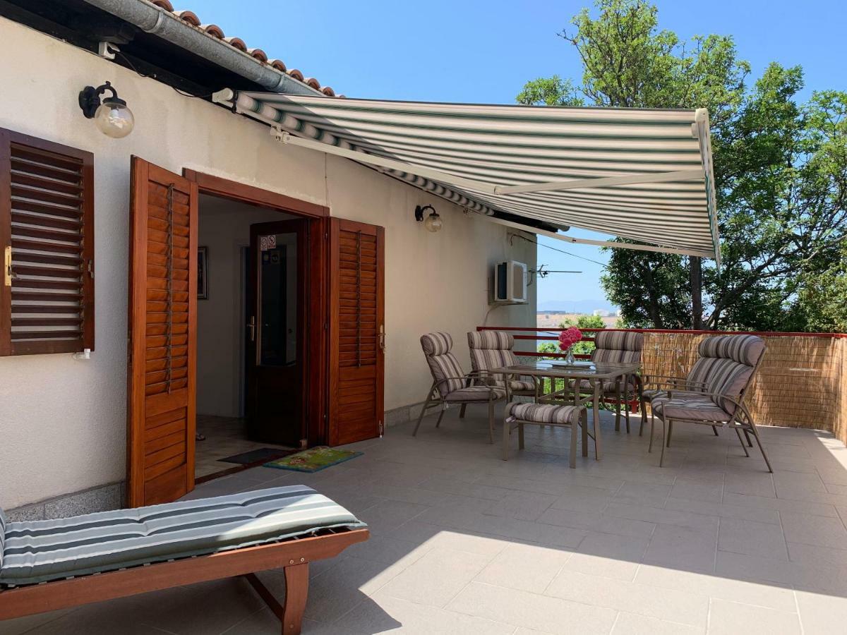 Apartman Cvenkica Omišalj Buitenkant foto